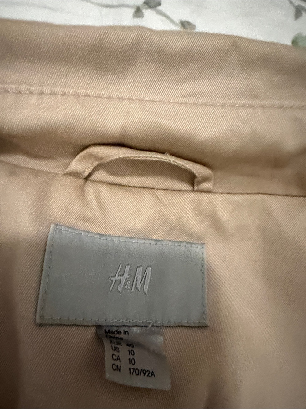 H&M Light Beige Double-Breasted Trench with Belt - Picture 15 of 16